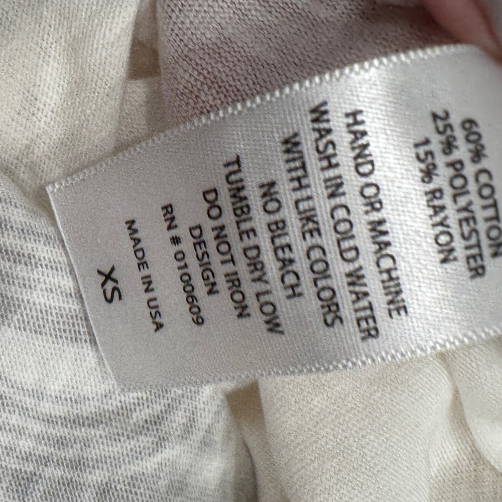 Price Firm. Junk Food White and White Graphic Blondie T-Shirt, Size XS. - Picture 6 of 6